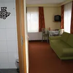 Edelsteinhotel Guniwirt Hotel 3*