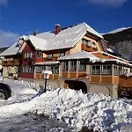 Edelsteinhotel Guniwirt Hotel 3*