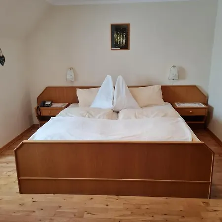 호텔 Edelsteinhotel Guniwirt 3*