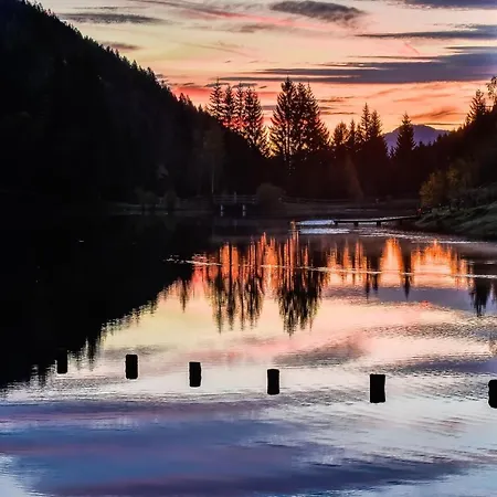 Edelsteinhotel Guniwirt 호텔 3*