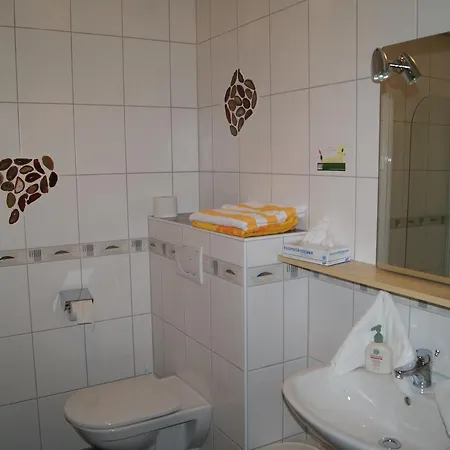 Edelsteinhotel Guniwirt Szálloda Krakaudorf