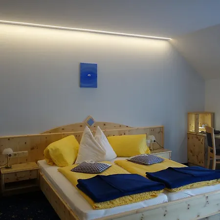 Edelsteinhotel Guniwirt 3* Krakaudorf