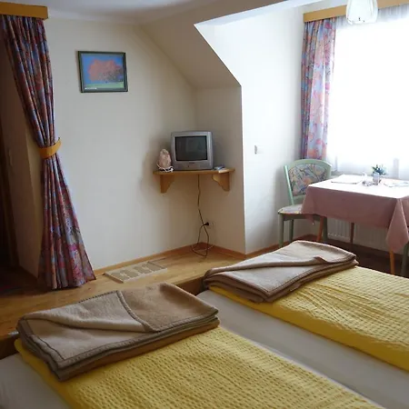 Edelsteinhotel Guniwirt Krakaudorf