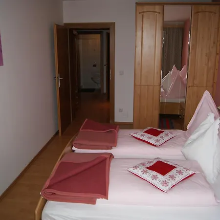 Edelsteinhotel Guniwirt 3*