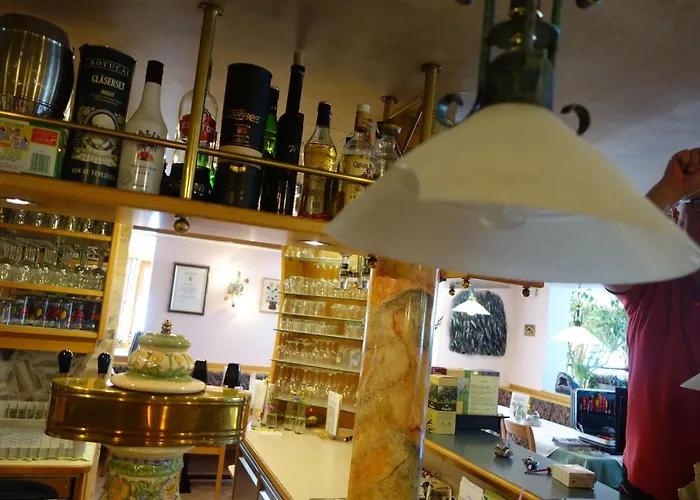 Edelsteinhotel Guniwirt فندق Krakaudorf