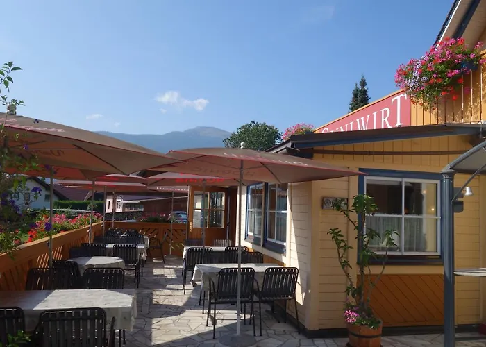 فندق Edelsteinhotel Guniwirt 3*