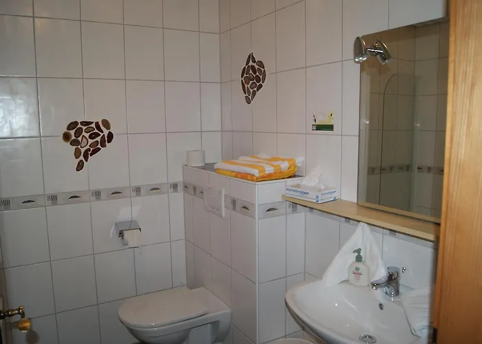 Edelsteinhotel Guniwirt فندق Krakaudorf