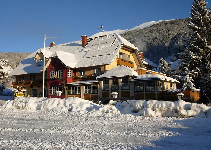 فندق Edelsteinhotel Guniwirt 3*