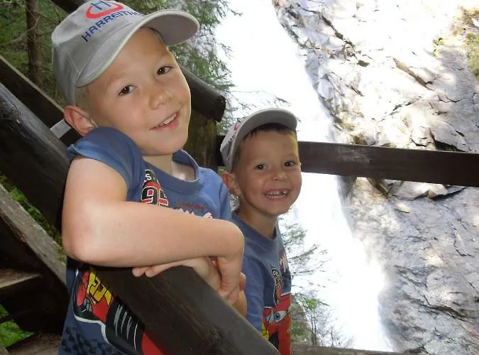 Edelsteinhotel Guniwirt 3*