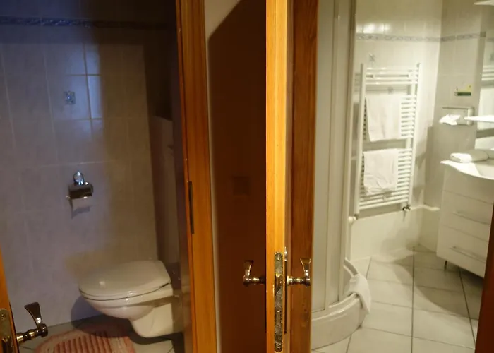 Edelsteinhotel Guniwirt فندق 3*